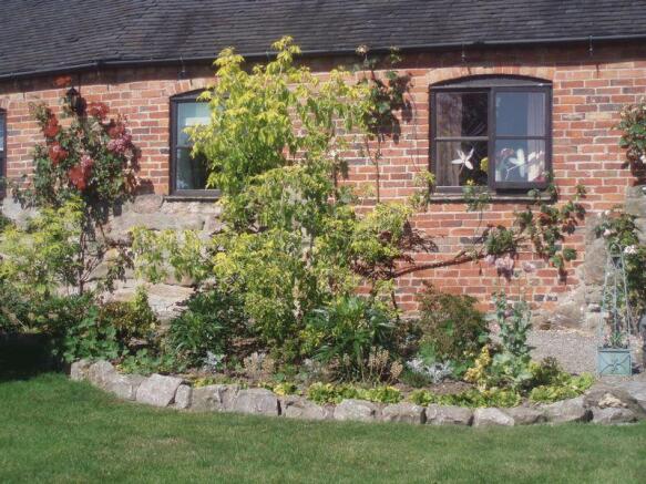 GARDEN 9