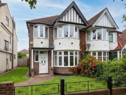 Hale Drive, Mill Hill, NW7