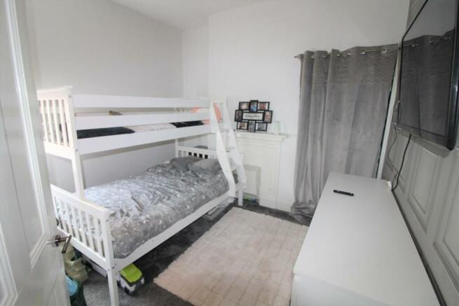 BEDROOM 2