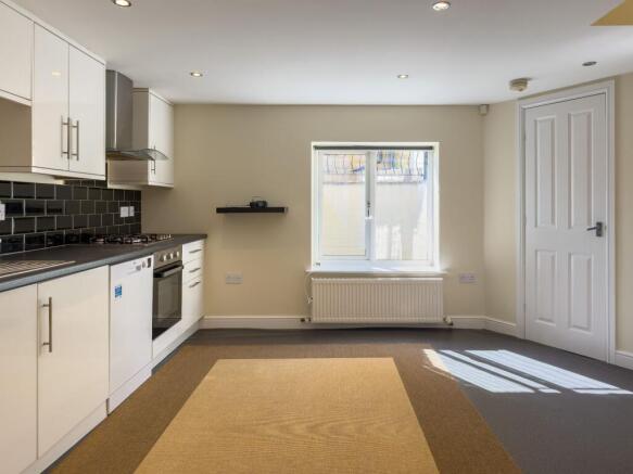 2 bed Terraced for sale Image 4