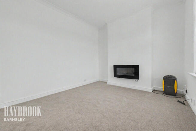 3 bed Terraced for sale Image 5