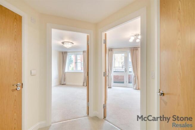 1 bed Apartment for sale Image 10
