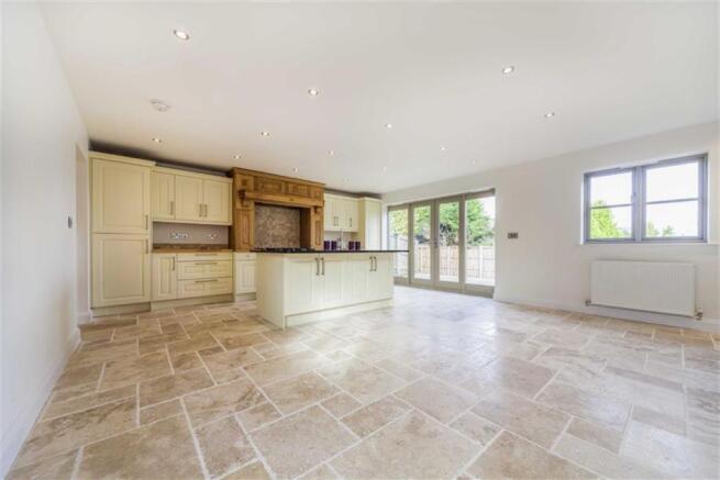LIVING KITCHEN