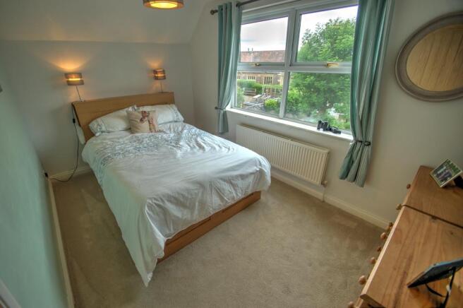 Stonecroft Bed 2.2