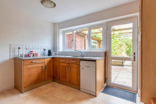 Kitchen/ Breakfast Room