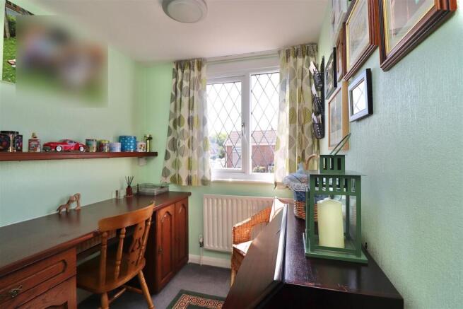 3 bed Semi-Detached for sale Image 11