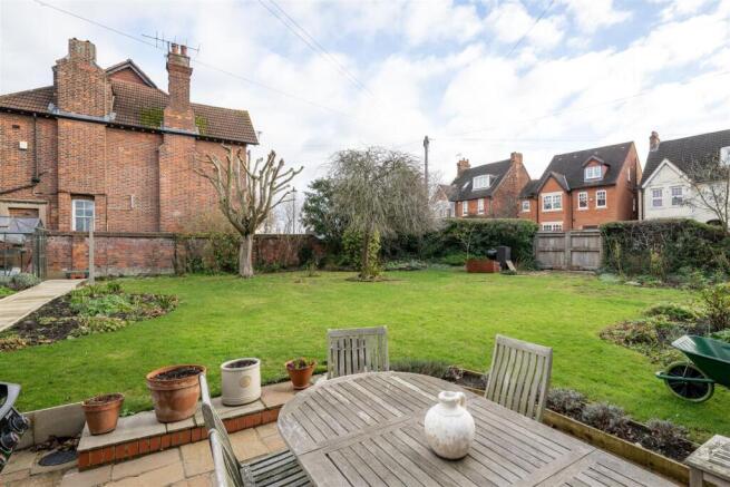 260107 - 11 Pemberley Avenue, Bedford - 08.jpg