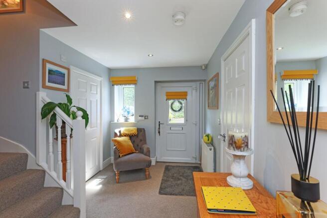 3 bed Semi-Detached for sale Image 10