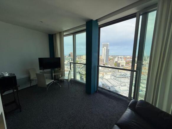 Apartment 1403 The Rotunda, 150 New Street, Birmingham, West Midlands, B2 4PE photo 4