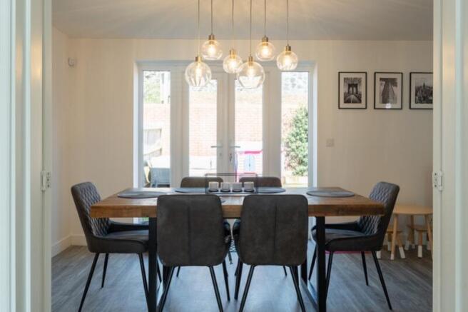 Brabazon-8_7a99-8085-7589-fd6b-484d-3c81-199b-fb15