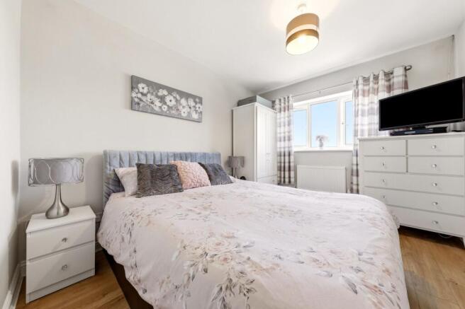 4 bed Detached for sale Image 12