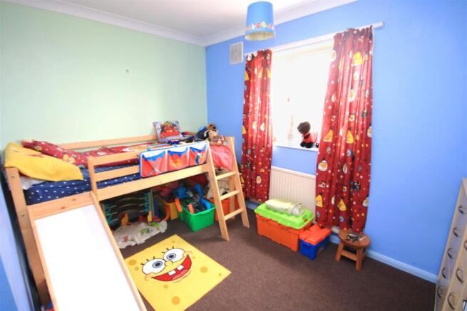 BEDROOM 2