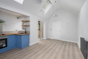 43b, Oxford Street, Whitstable CT5 1DB