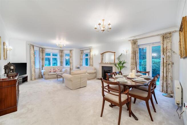 Living/Dining Room