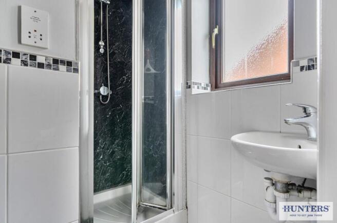 4 bed Detached for sale Image 12