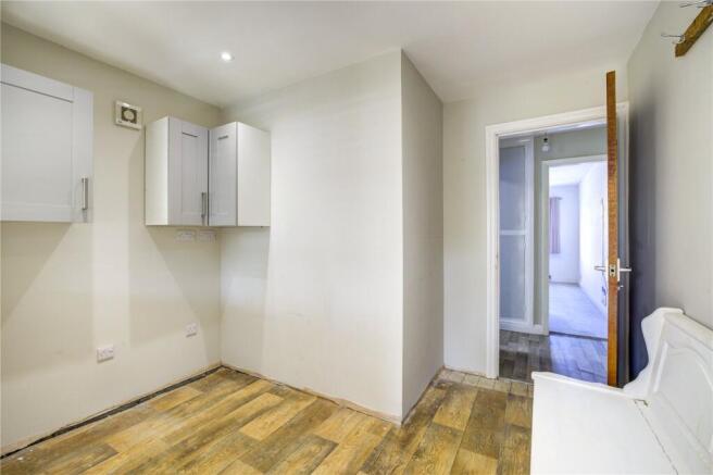4 bed Detached for sale Image 10