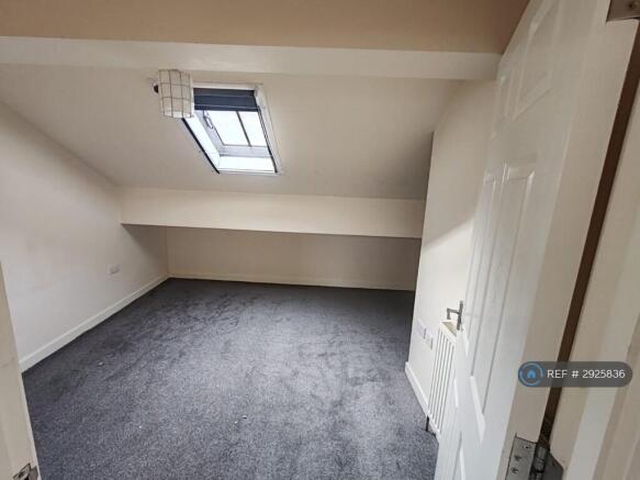 1 bed Flat to rent Image 12
