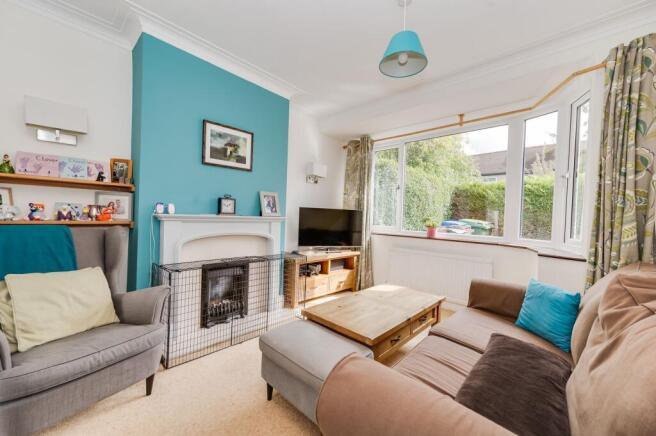 KITCHEN, SITTING ROOM AND LOUNGE