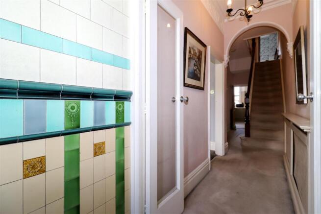 3 bed Terraced for sale Image 5