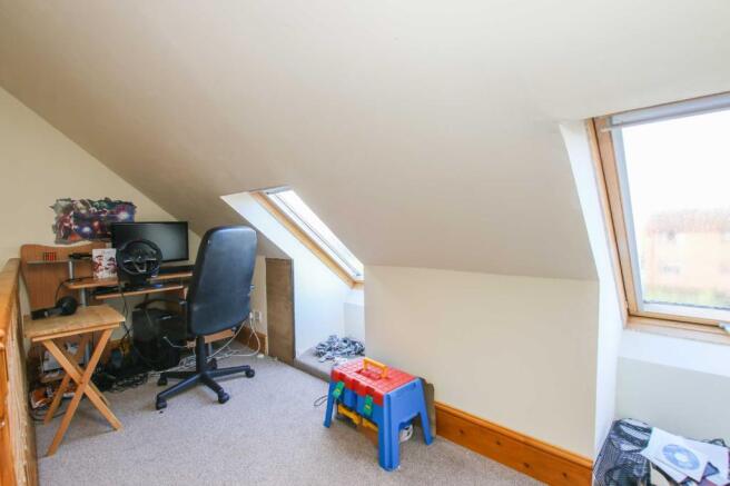 Bedroom 4 Pic 2