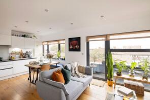 Flat 36, Damien Court, Damien Street, London E1 2HL
