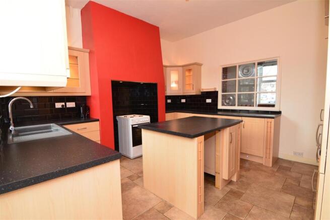dining kitchen 2.JPG