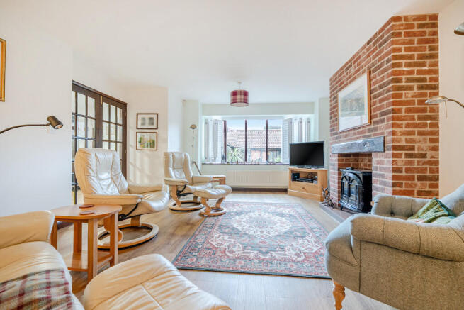 1408859-13-698de5...