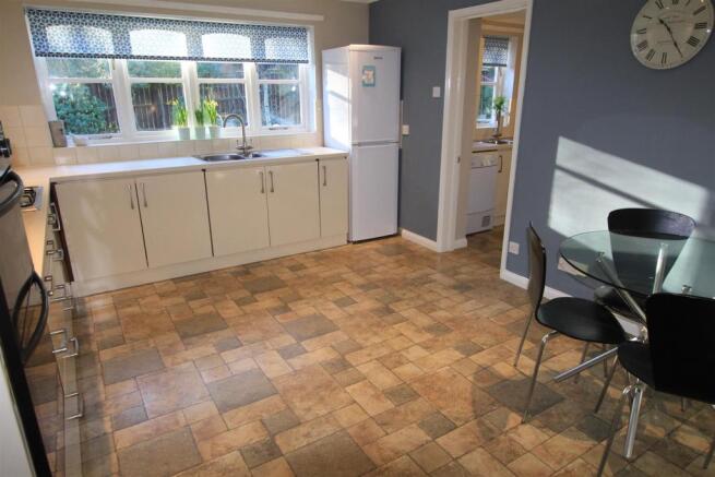 Kitchen / Breakfast Room