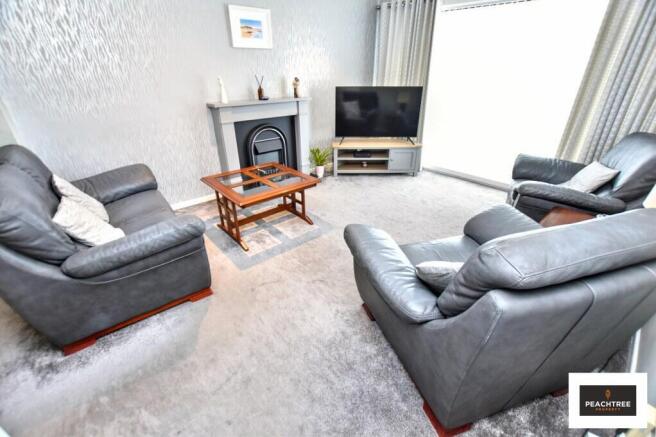 Leander Crescent, Renfrew, Renfrewshire photo 5