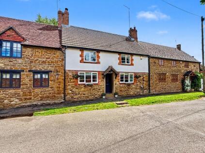 The Porch, Manor Road, Staverton, NN11 6JD
