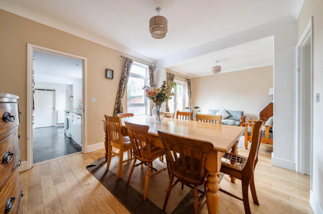 Dining / Lounge