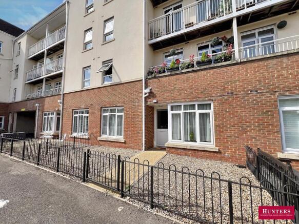 1-bed house on Magdalene Gardens, Whetstone, London, Greater London, N20, £295,000