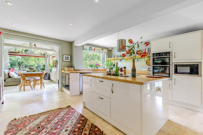Kitchen / Breakfast Room