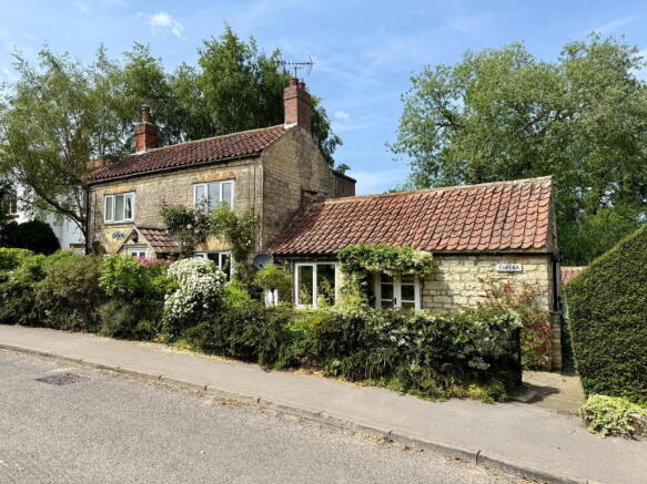 4 bed Terraced for sale Image 4