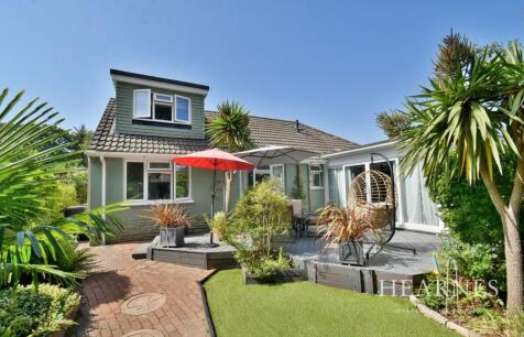 Longacre Drive, Ferndown, BH22