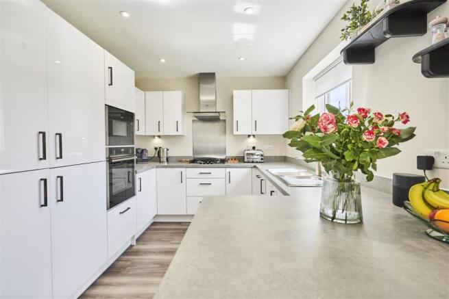 Kitchen-007.jpg