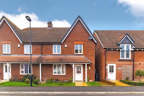 Burne Jones Avenue, Tadpole Garden Village, Swindon, Wiltshire, SN25