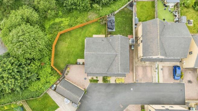 3 bed Semi-Detached for sale Image 6