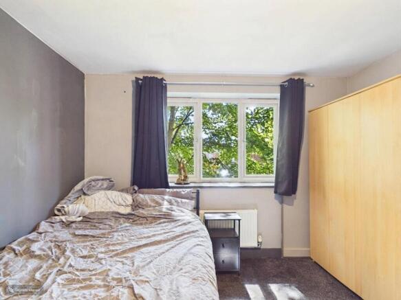 1 bed Apartment for sale Image 6