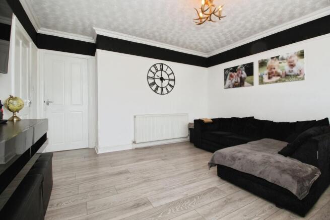 3 bed Terraced for sale Image 6