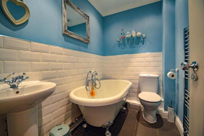 ## Bathroom.jpg