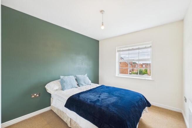 2 bed Flat for sale Image 4