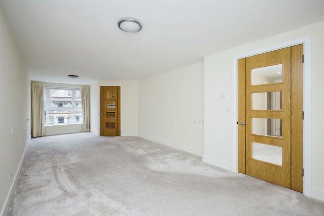 42martellocourtjevingtongardenseastbournebn214sd10