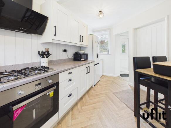 2 bed Semi-Detached for sale Image 10