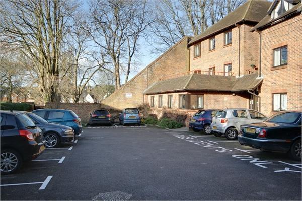 Photo 10