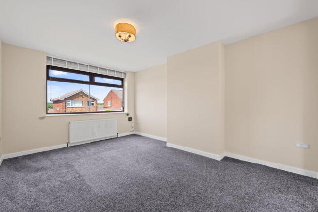 3 bed Semi-Detached for sale Image 11
