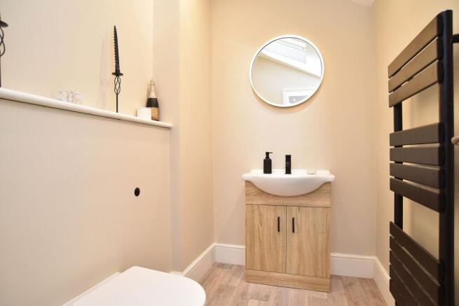 3 bed House for sale Image 9