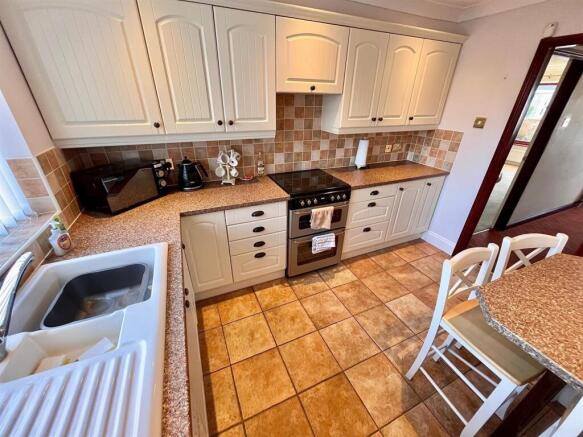 Kitchen/Breakfast Room