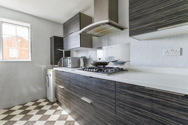 1 bed Apartment for sale Image 5