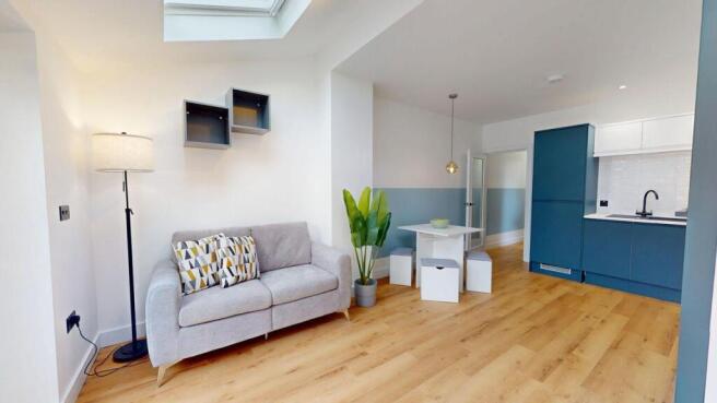 flat 2 80 monthermer 5.jpg